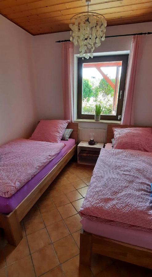 Ferienwohnung Nikoll/Simon Шнайтах Екстериор снимка