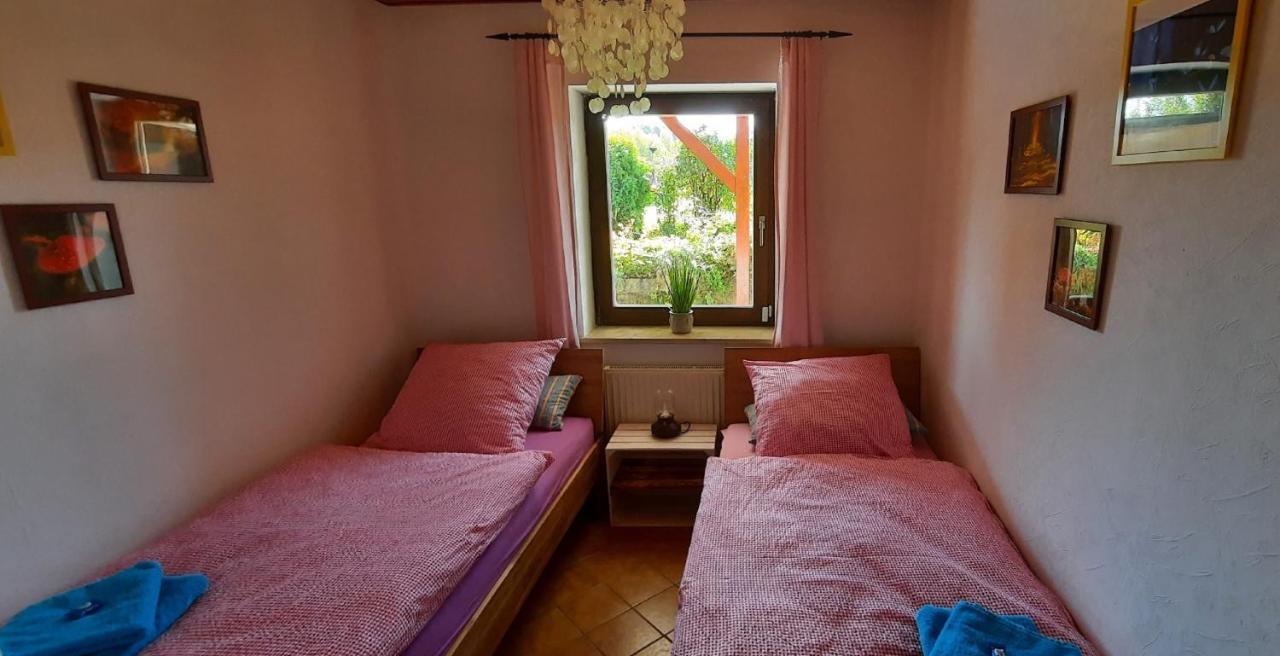 Ferienwohnung Nikoll/Simon Шнайтах Екстериор снимка